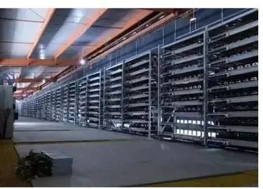 Mining farm operations with real-time monitoring systems